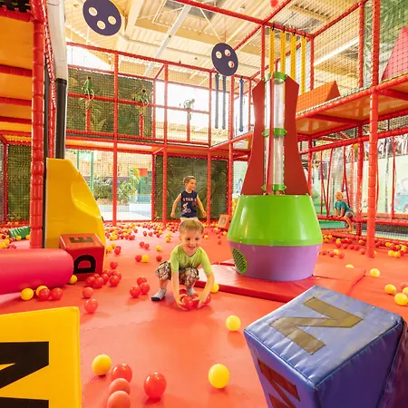 Center Parcs Bispinger Lueneburger Heide 酒店 比斯平根